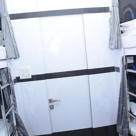Ocean Dormitory Мумбай Екстериор снимка