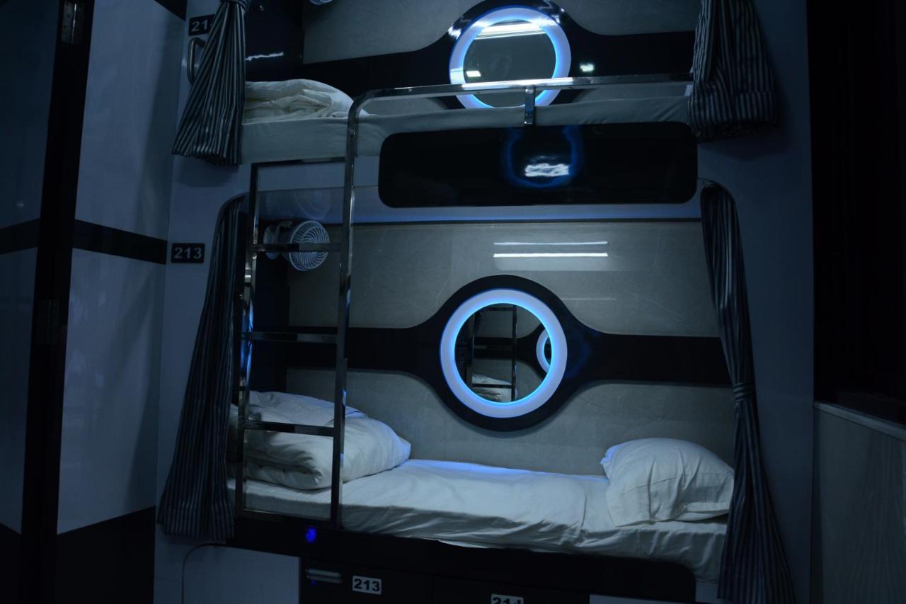 Ocean Dormitory Мумбай Екстериор снимка