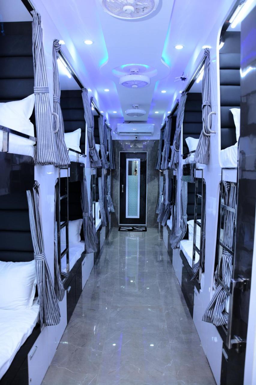 Ocean Dormitory Мумбай Екстериор снимка