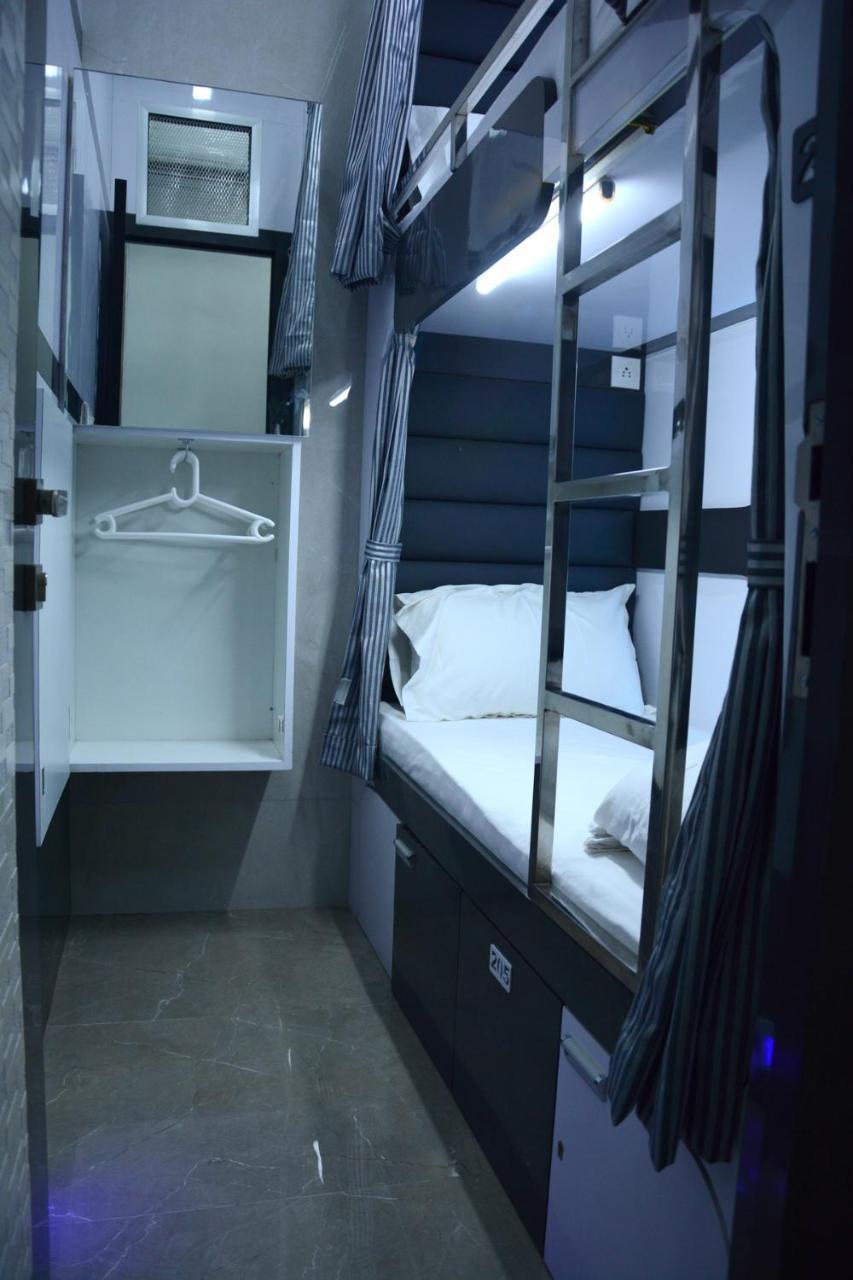 Ocean Dormitory Мумбай Екстериор снимка