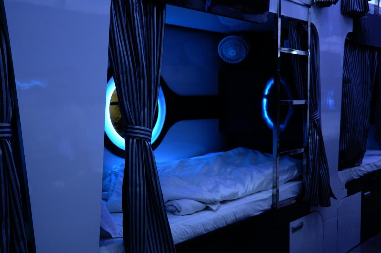 Ocean Dormitory Мумбай Екстериор снимка