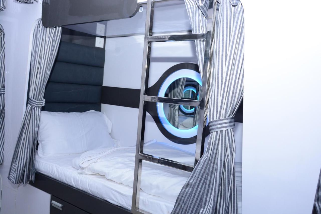 Ocean Dormitory Мумбай Екстериор снимка