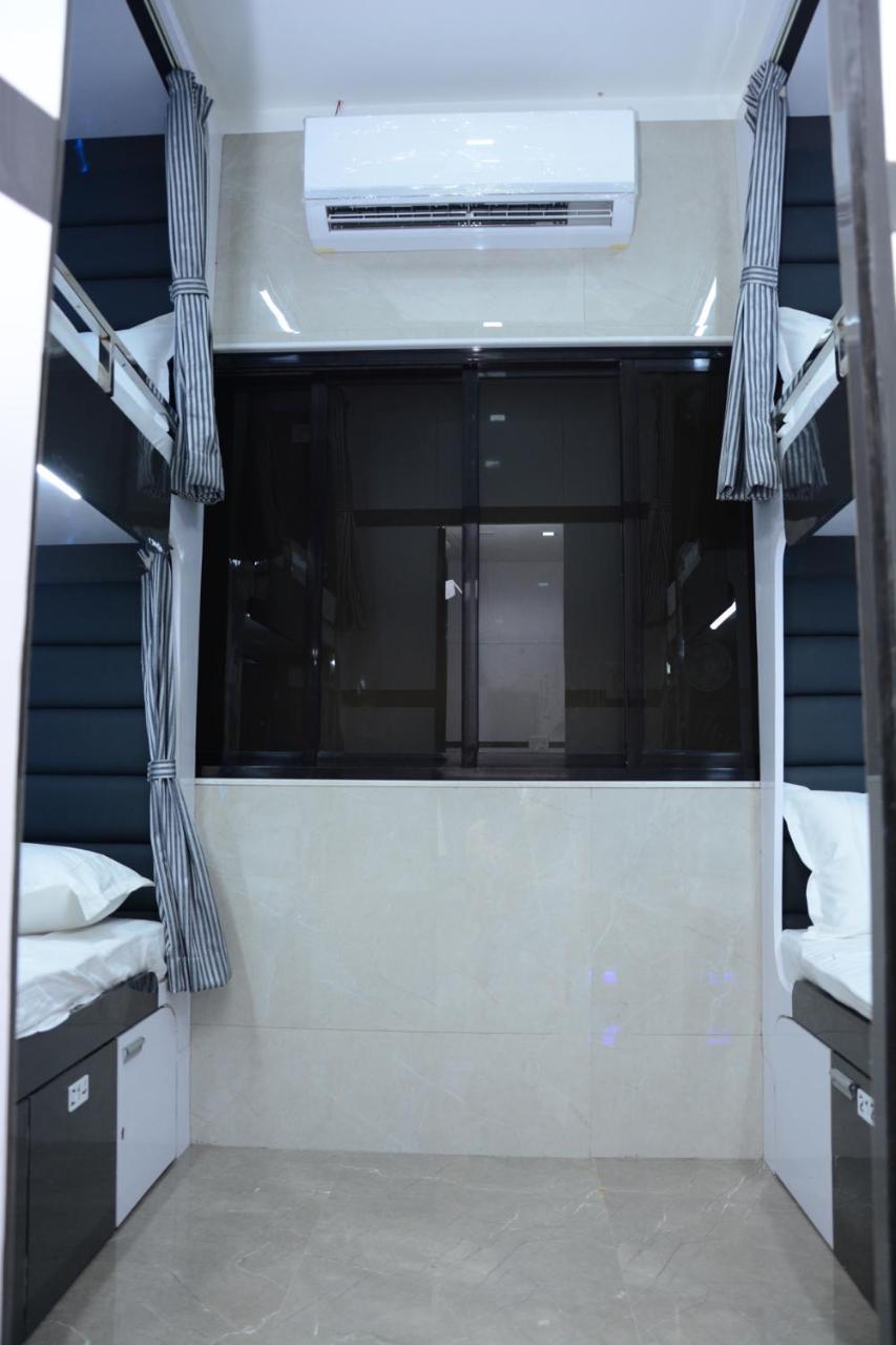 Ocean Dormitory Мумбай Екстериор снимка