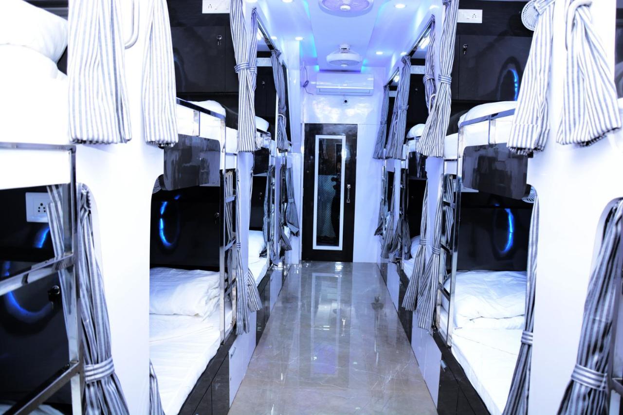 Ocean Dormitory Мумбай Екстериор снимка