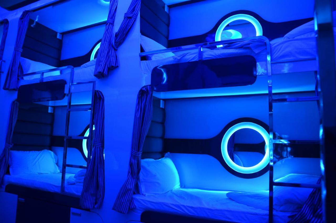 Ocean Dormitory Мумбай Екстериор снимка