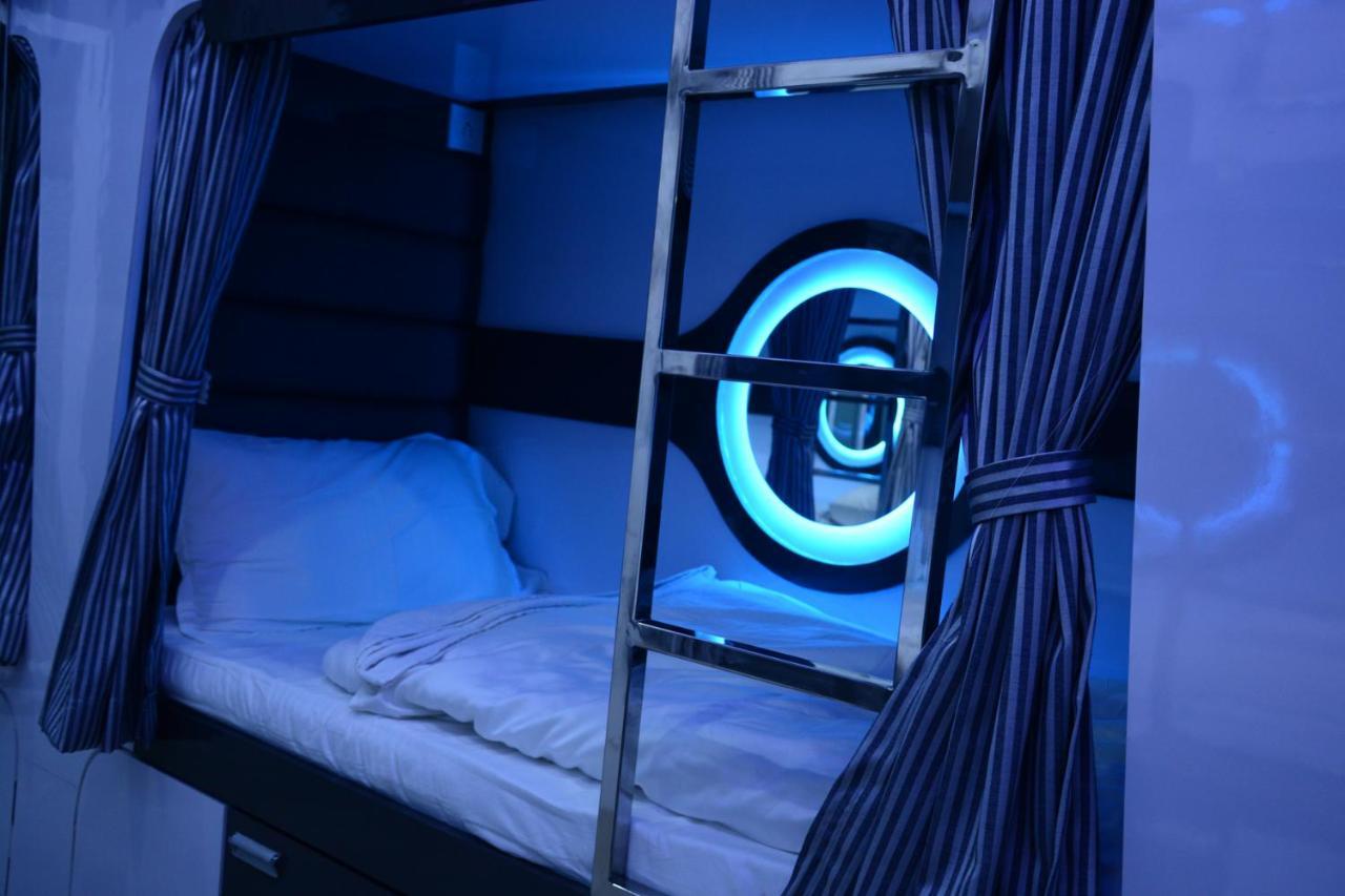 Ocean Dormitory Мумбай Екстериор снимка
