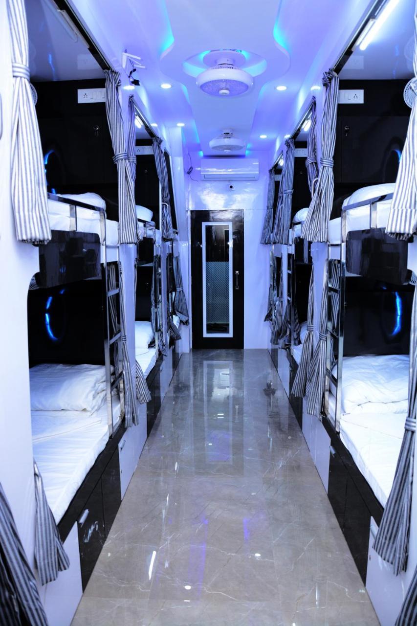 Ocean Dormitory Мумбай Екстериор снимка