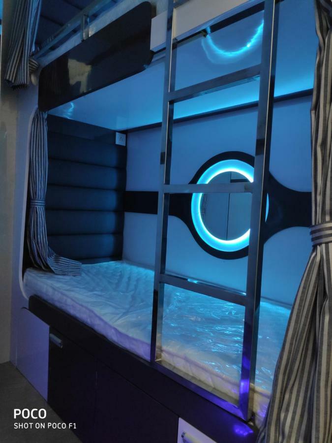 Ocean Dormitory Мумбай Екстериор снимка